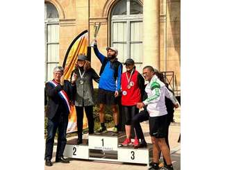 A Saint-Ouen sur Seine, l'association présidée par Didier remporte le challenge du nombre à la course du 10 km